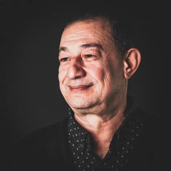 Paweł Nowicki